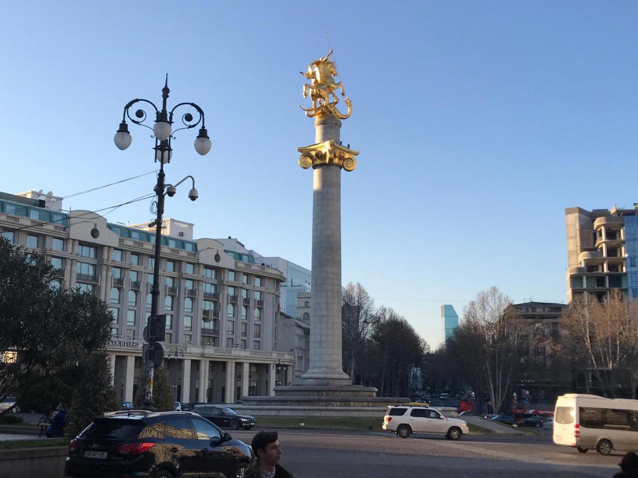 Freedom Square Flat Apartment Tbilisi ภายนอก รูปภาพ